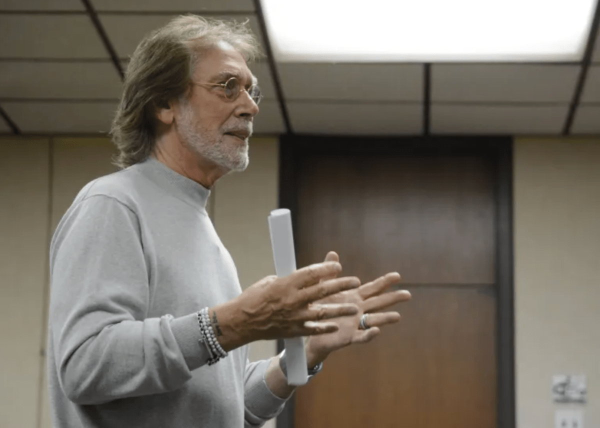 Great Neck Plaza Business Improvement District Executive Director Ron Edelson is stepping down from his position to bring in new leadership reflective of the community's changing demographics